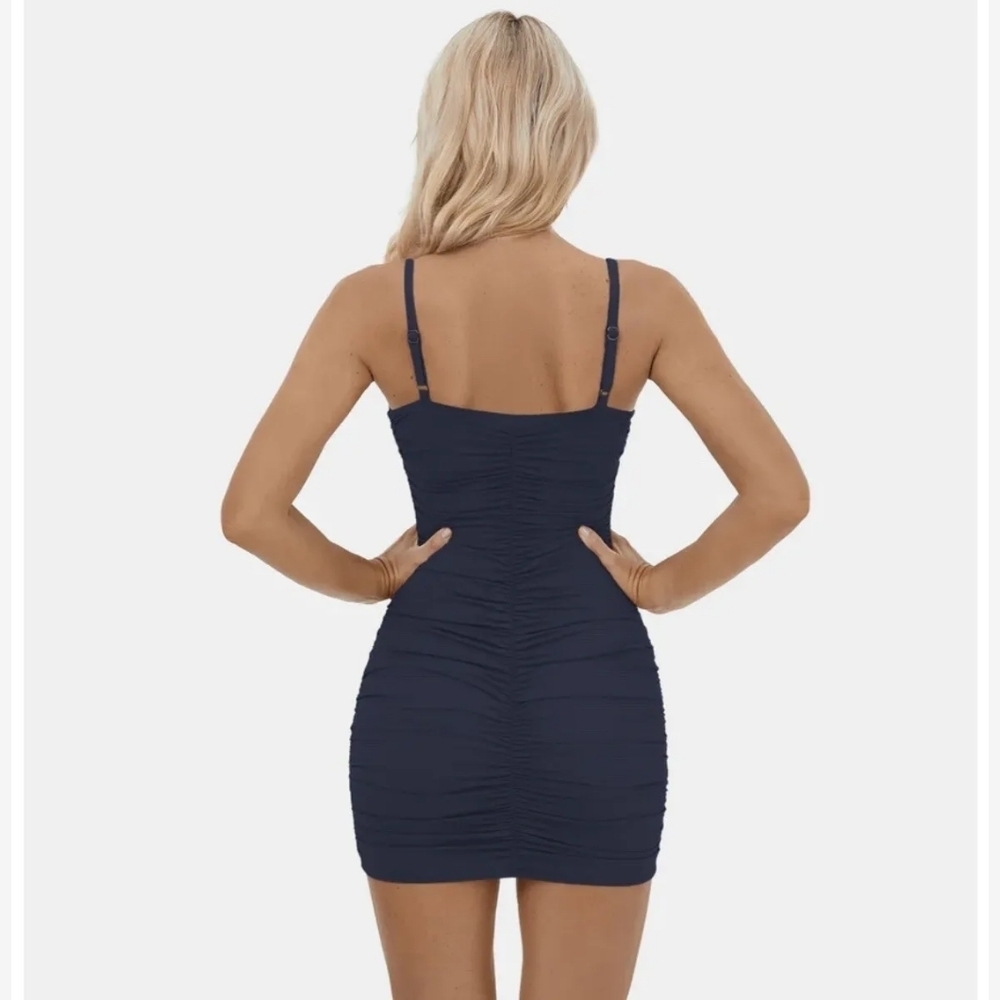 Halara Deep V Neck Adjustable Strap Backless Ruch… - image 2